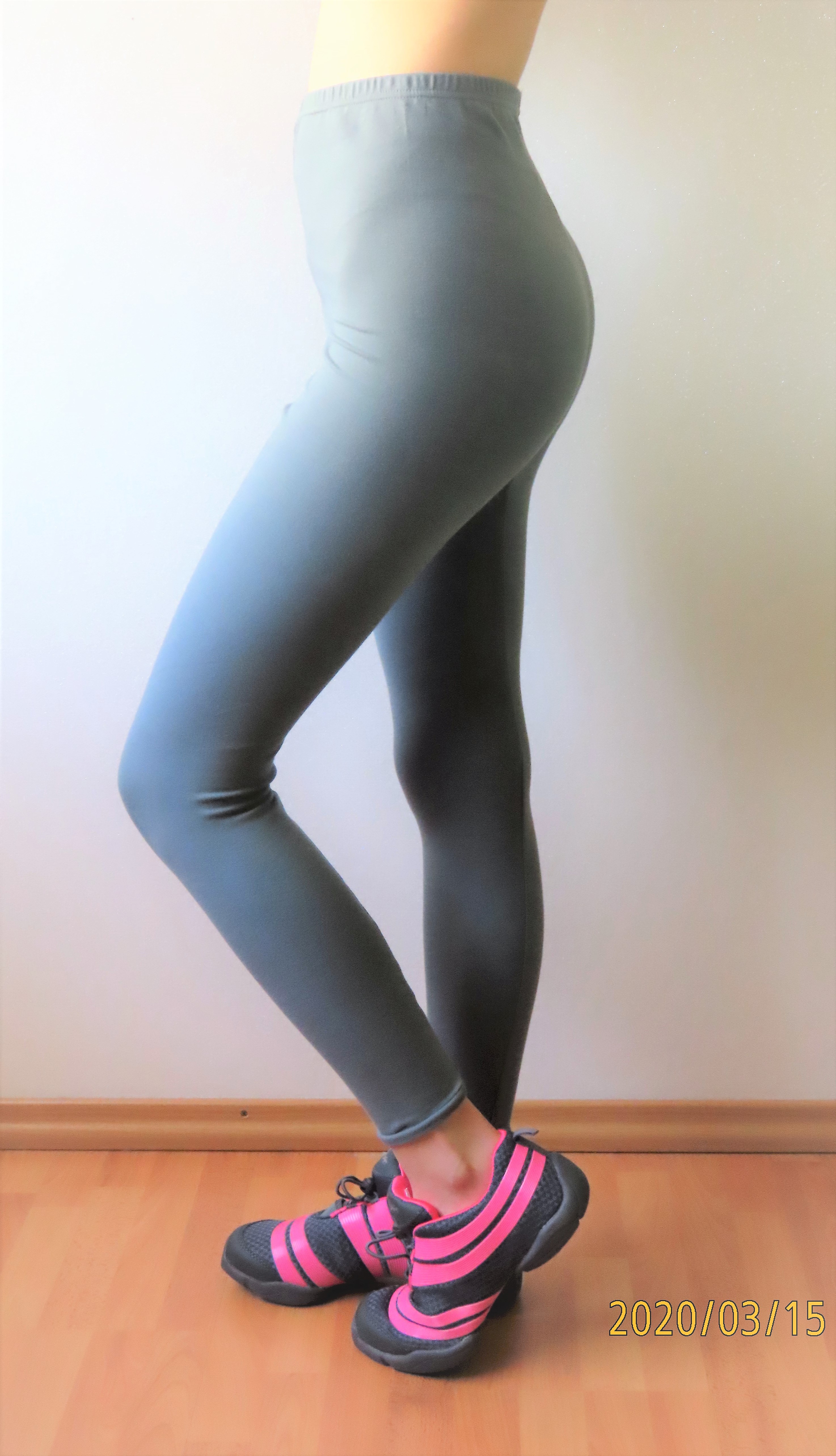 Leggins_grey_2_3.JPG